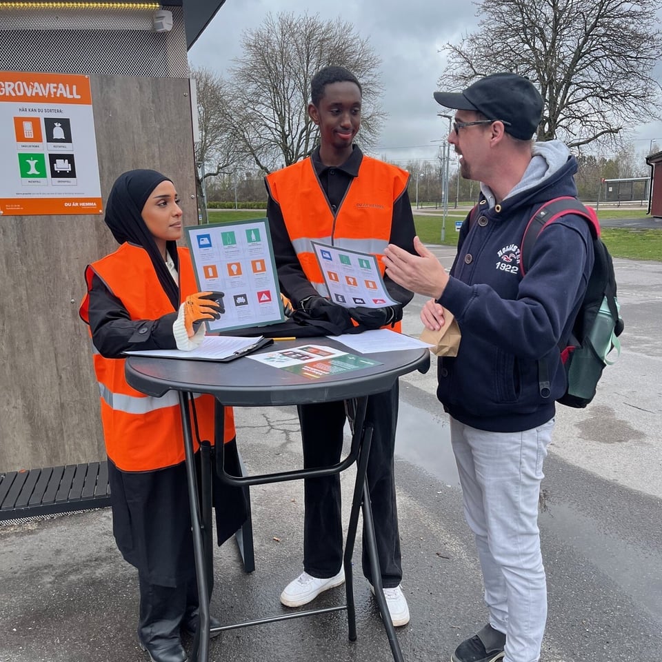 Ungdomar berättar om sortering i soprum