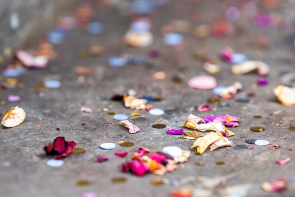 Förbjudet med plastkonfetti på student och skolavslutning – används ändå